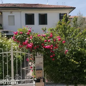 casa-bianca-venice.hotelinveneto.com/
