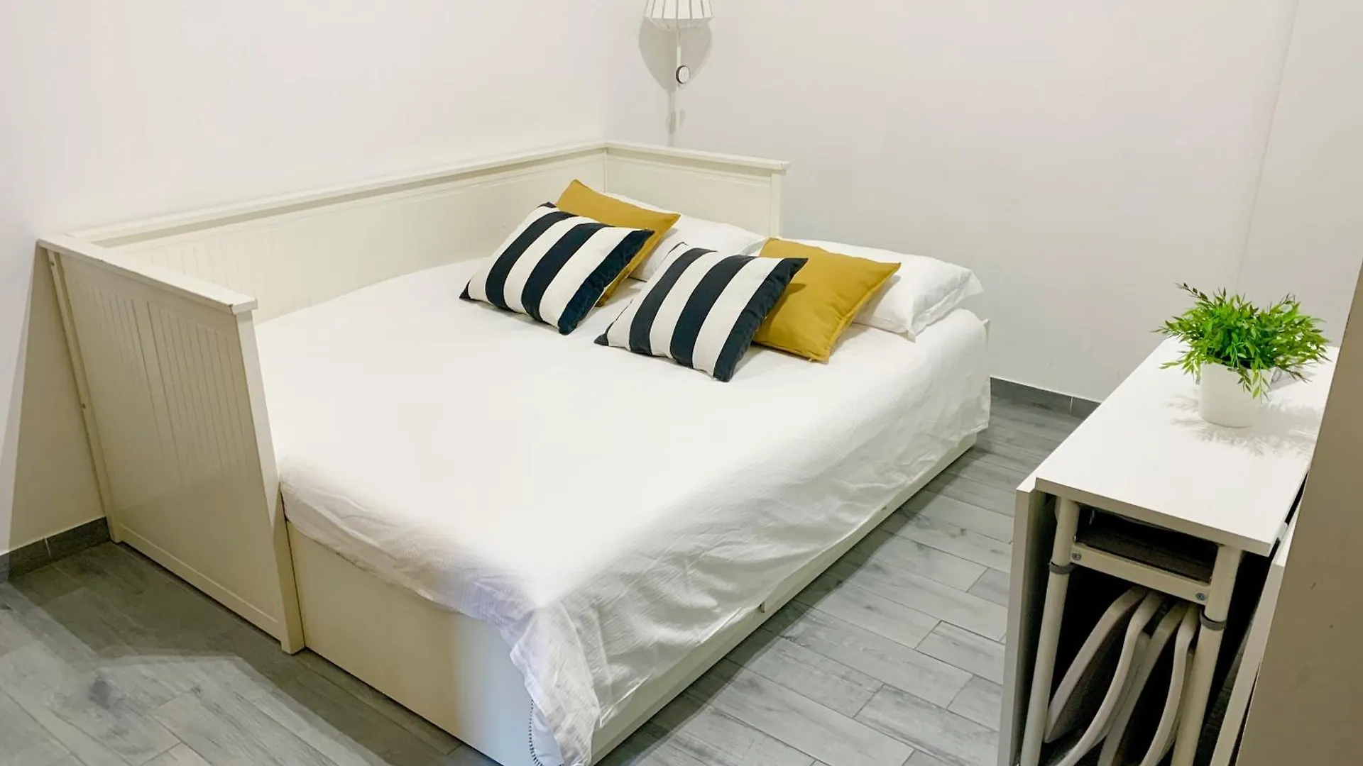 Apartment Appartamento La Fortezza Sesto San Giovanni Italy